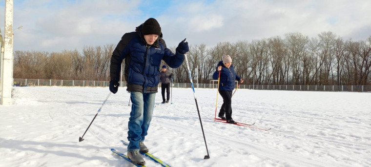 Прошло зимнее физкультурно-оздоровительное мероприятие «Встаем на лыжи!».